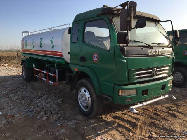 出售各种洒水车 加油车 扫地车 吸污车